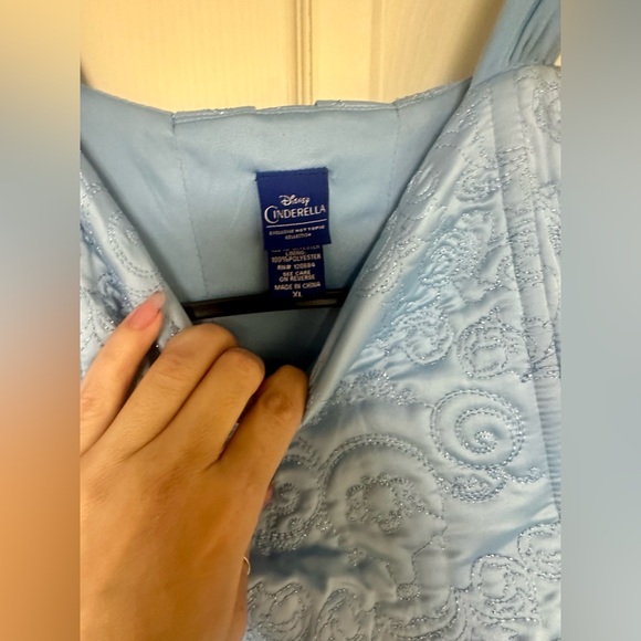 Women’s Cinderella dress XL - Picture 3 of 6